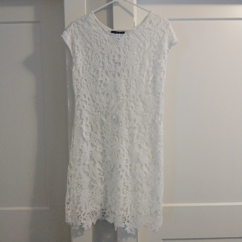 Chelsea & Theodore white lace dress size 4